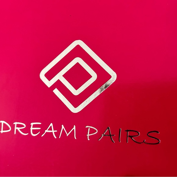 Dream pairs black patent leather 9.5 - Picture 4 of 4